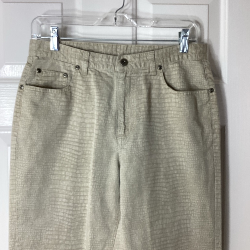 Liz Claiborne Women's Tan reptile embossed Straight Leg Jeans Sz 10